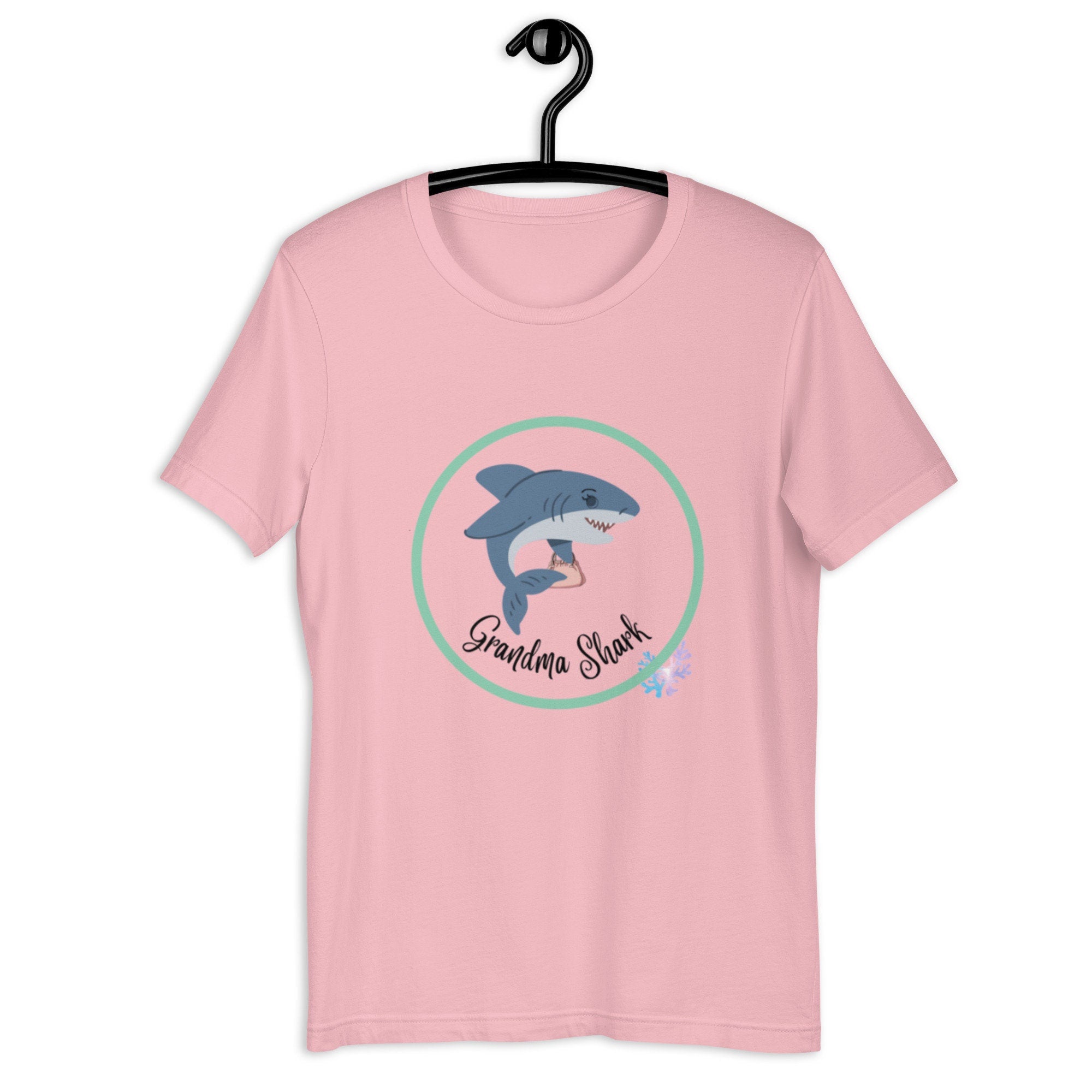 Grandma Shark t-shirt cute shark purse , grandma gift t-shirt, Nana gift shirt, Grandma Christmas gift,  small grandma tee, plus size tee