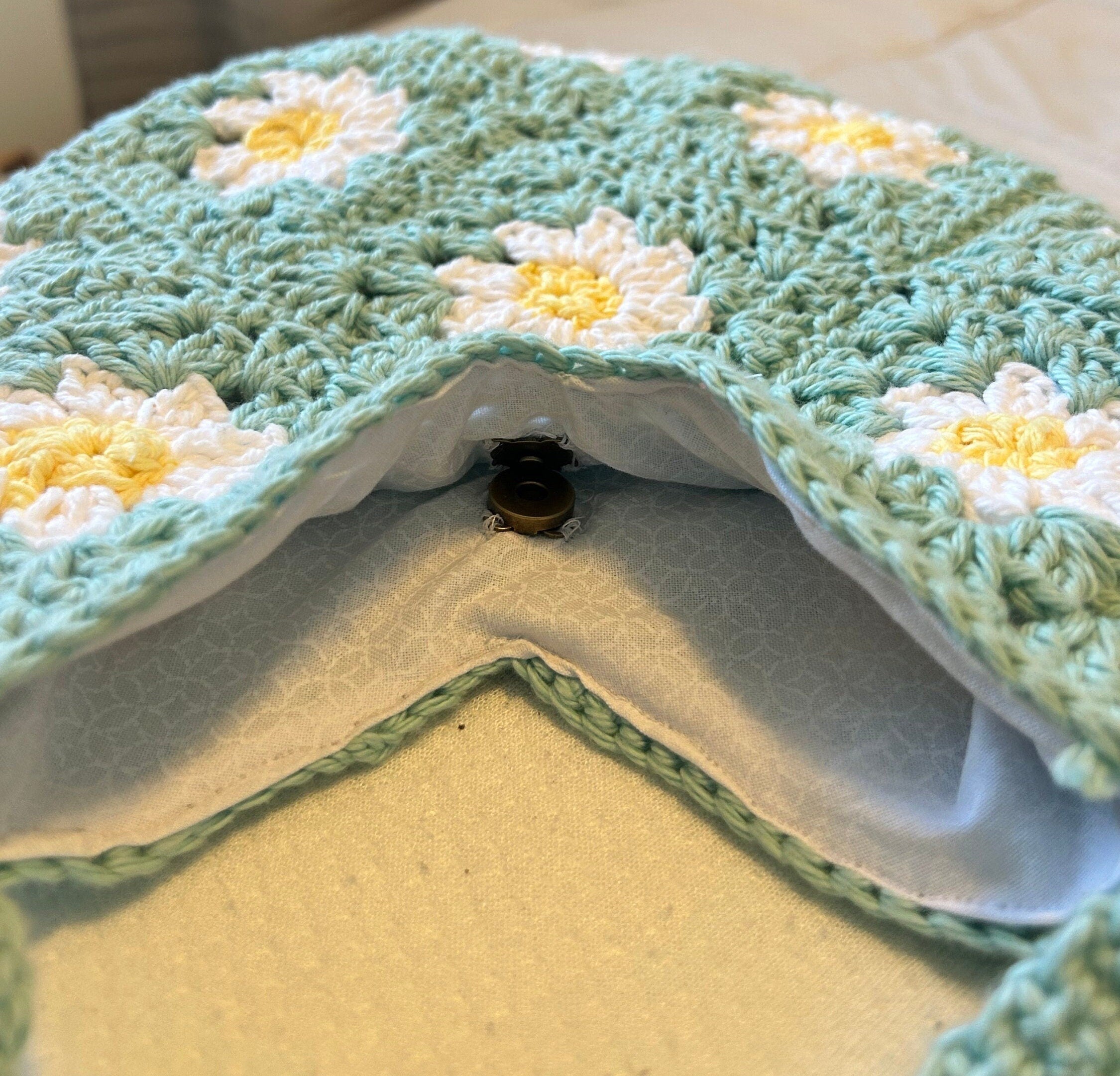 Handmade Crochet Daisy Granny Square Bag: Mint Green Cotton