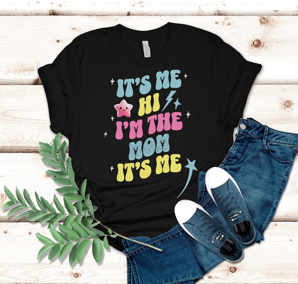 Retro Mom T-Shirt: Bella Canvas Tee - 'It's Me, I'm The Mom'
