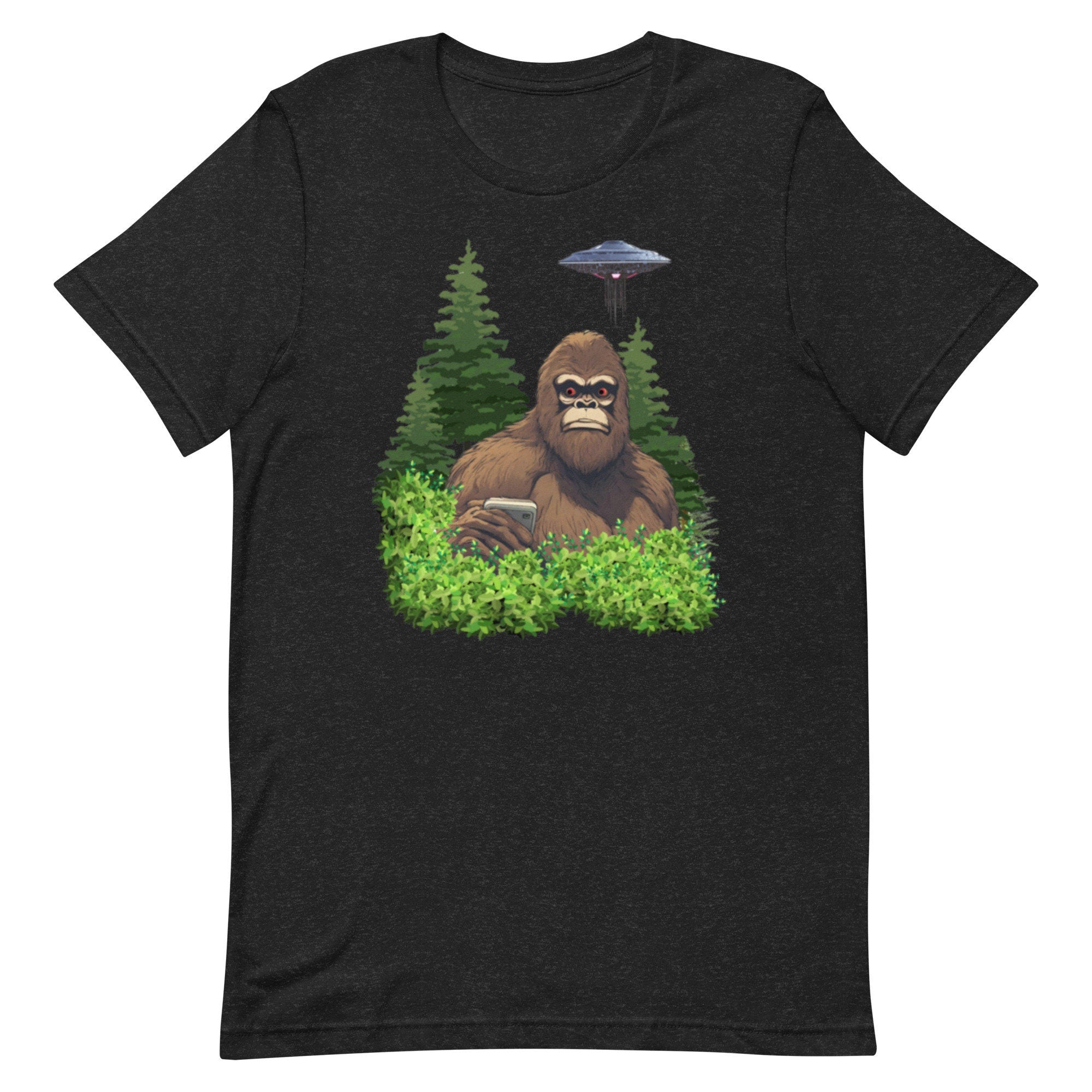 Funny Bigfoot Selfie UFO T-Shirt: Sasquatch Believer Gift