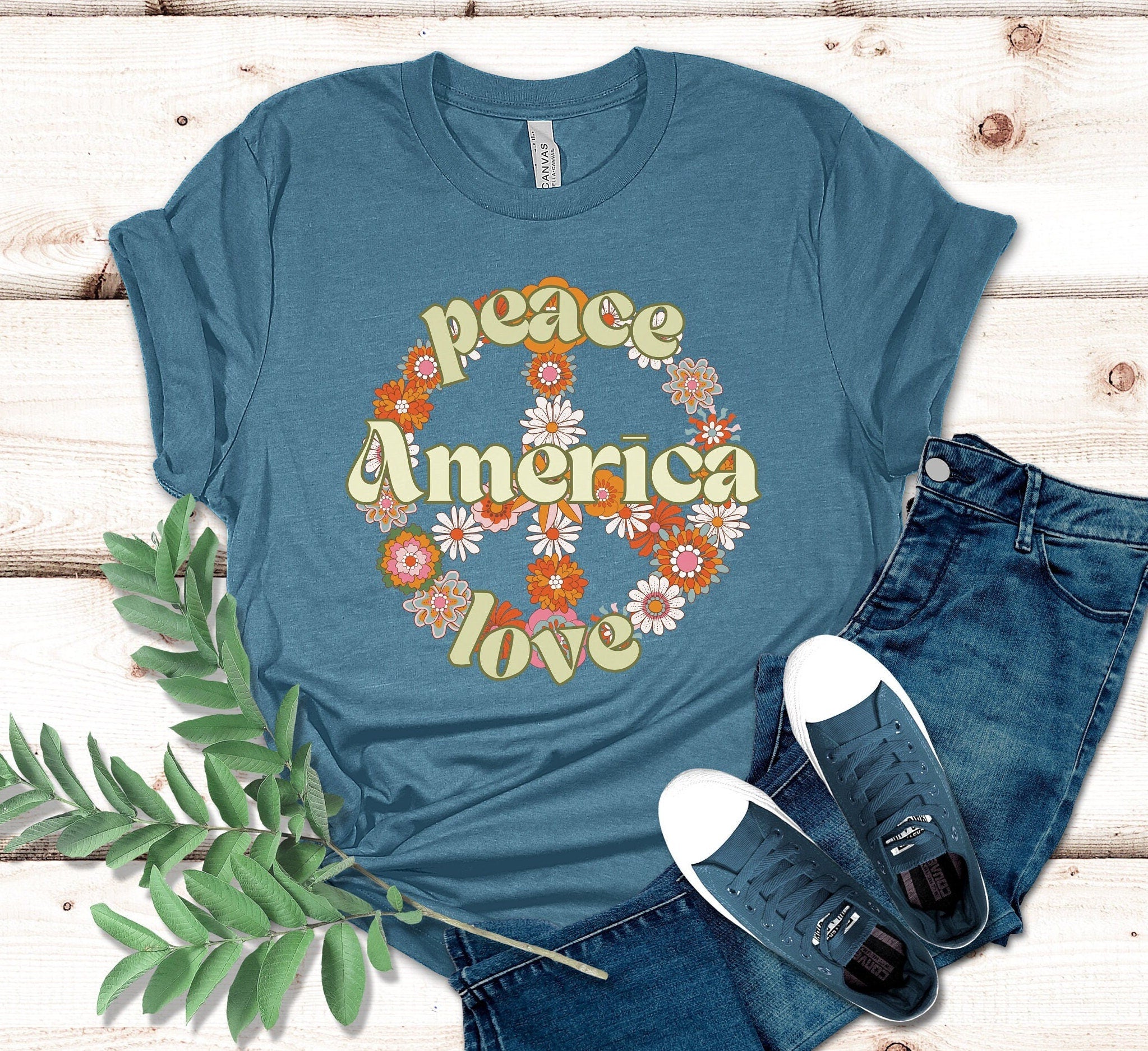 Retro Peace Sign America T-Shirt: Groovy American Tee