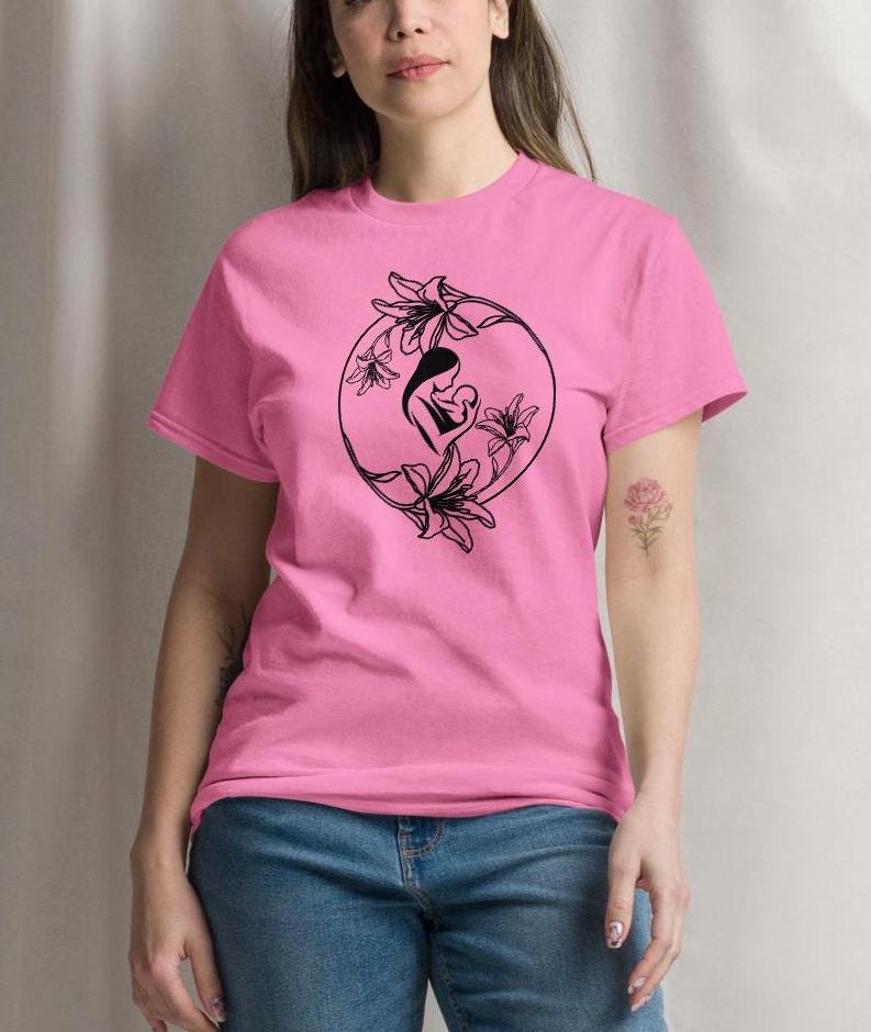 Mother & Baby Lily T-Shirt: Minimalist Line Art, Mother's Day Tee