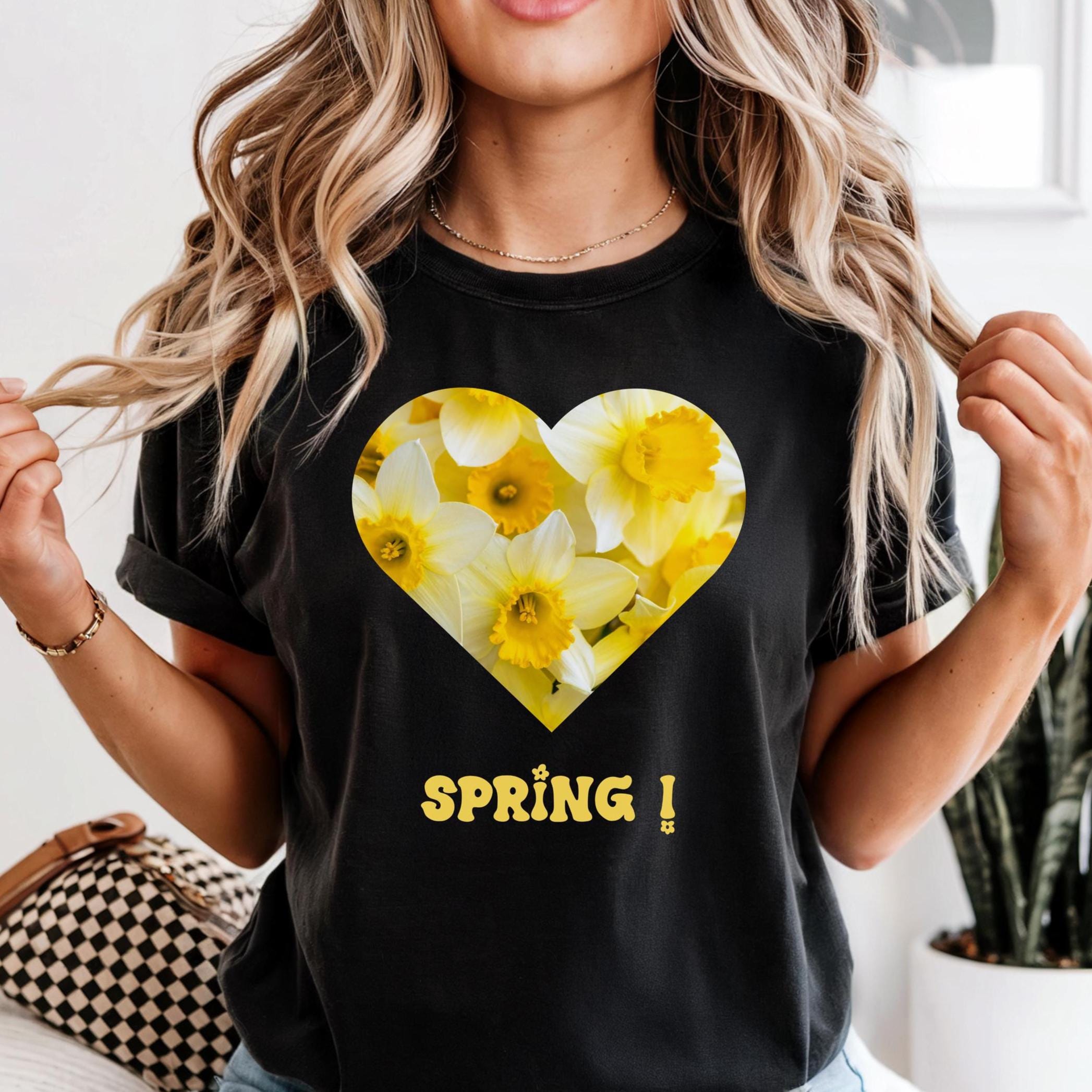 Comfort Colors Spring Shirt Daffodils T-shirt gift for flower lover  Unisex garment-dyed heavyweight t-shirt